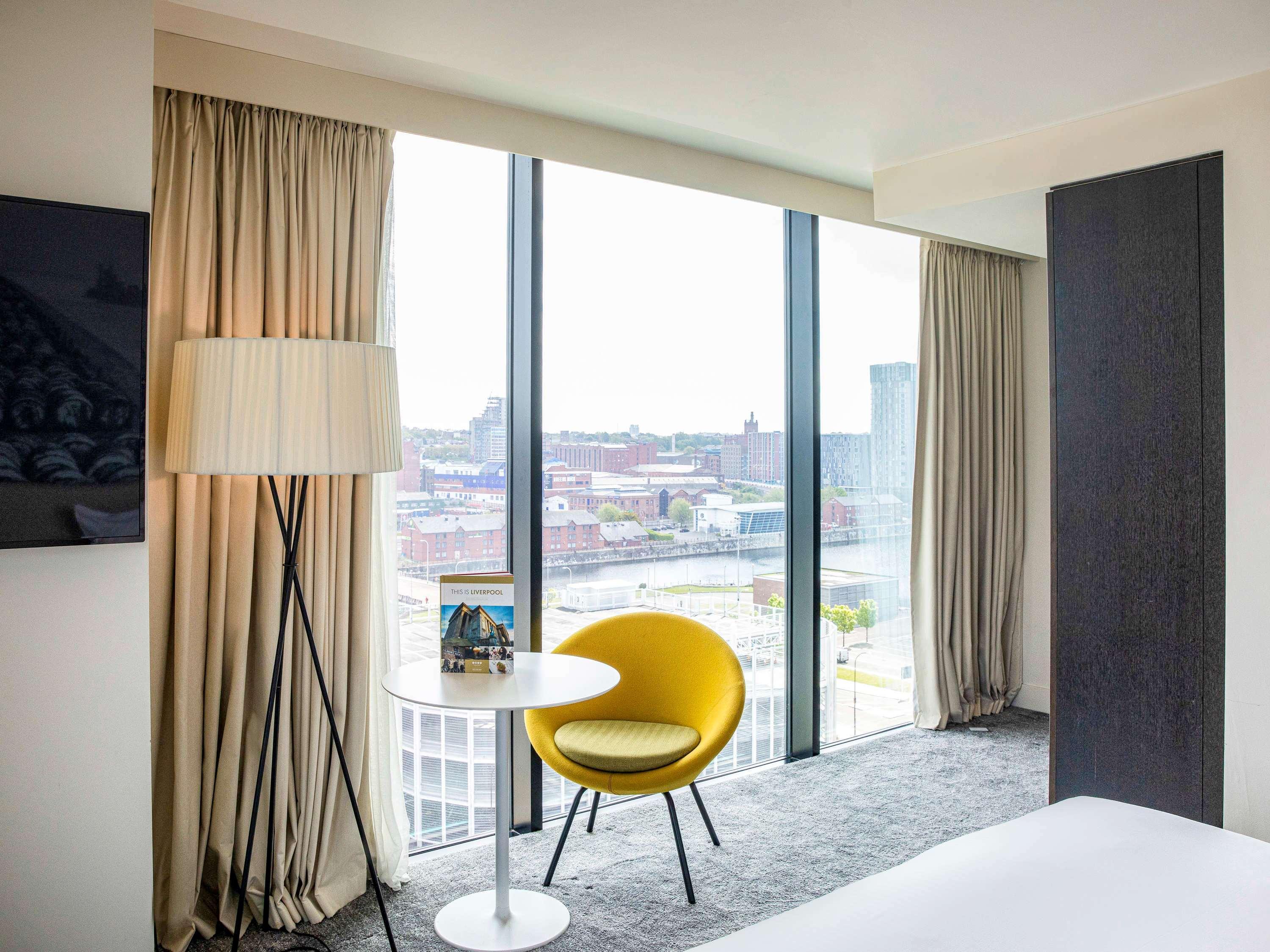 Pullman Liverpool Bagian luar foto