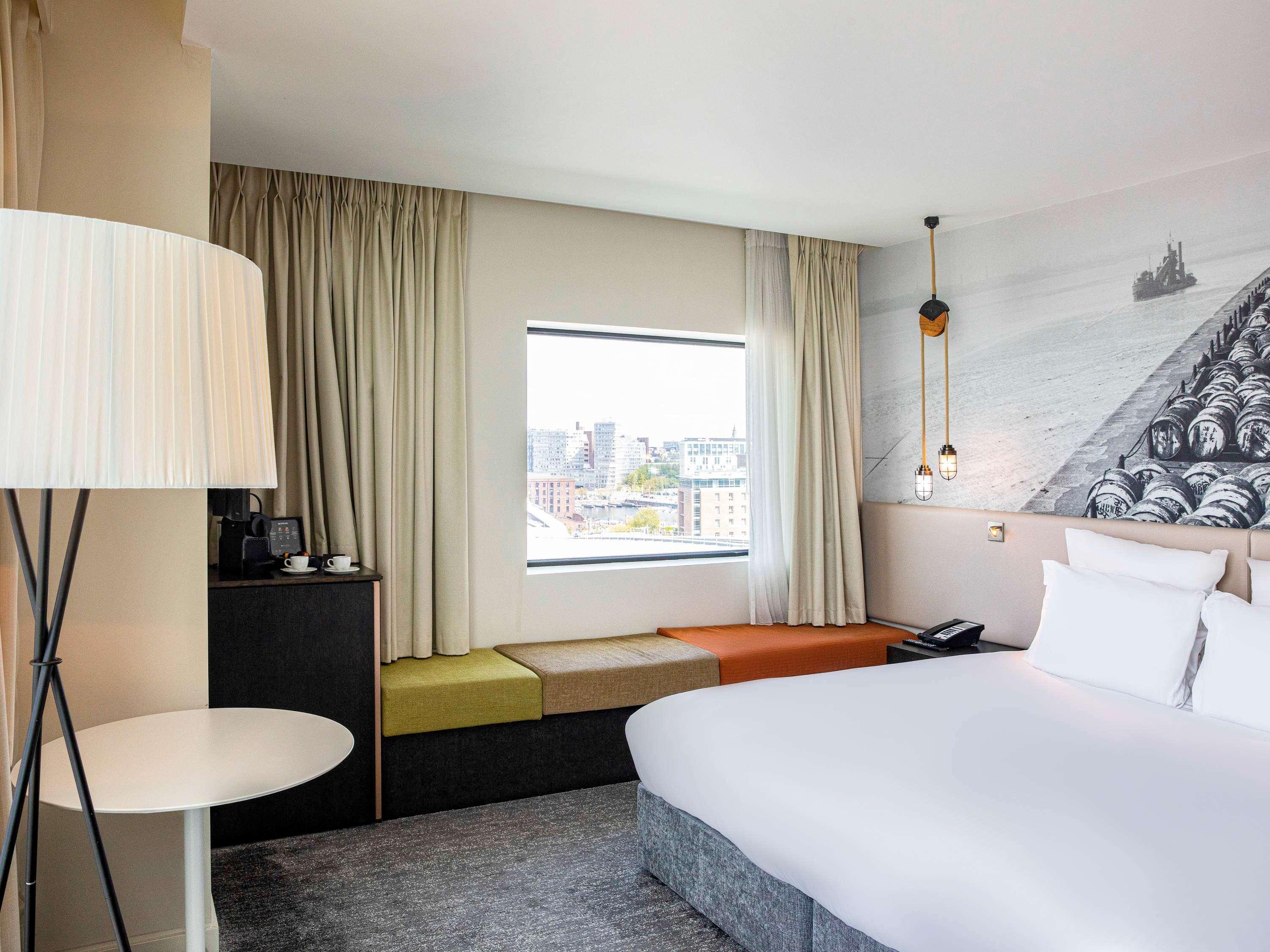 Pullman Liverpool Bagian luar foto