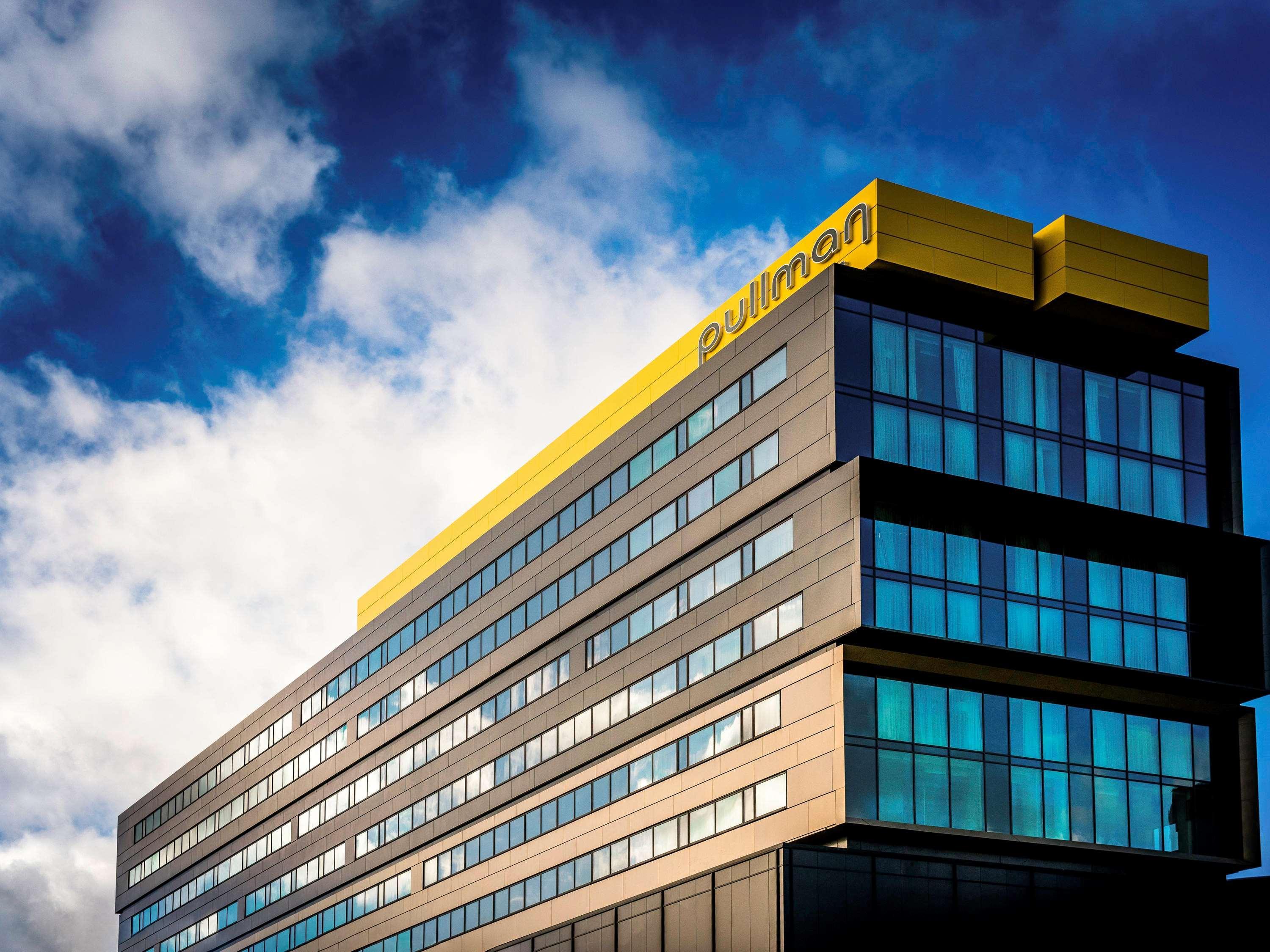 Pullman Liverpool Bagian luar foto