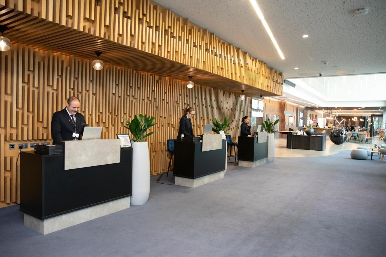 Pullman Liverpool Bagian luar foto
