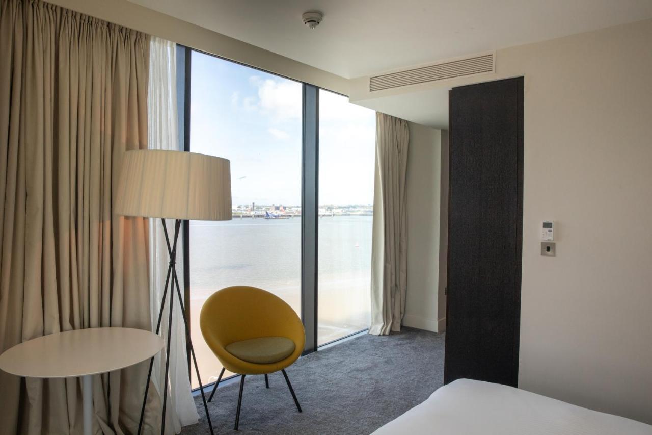 Pullman Liverpool Bagian luar foto