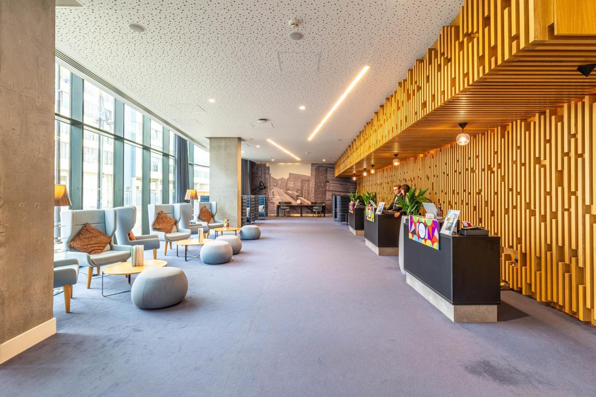 Pullman Liverpool Bagian luar foto