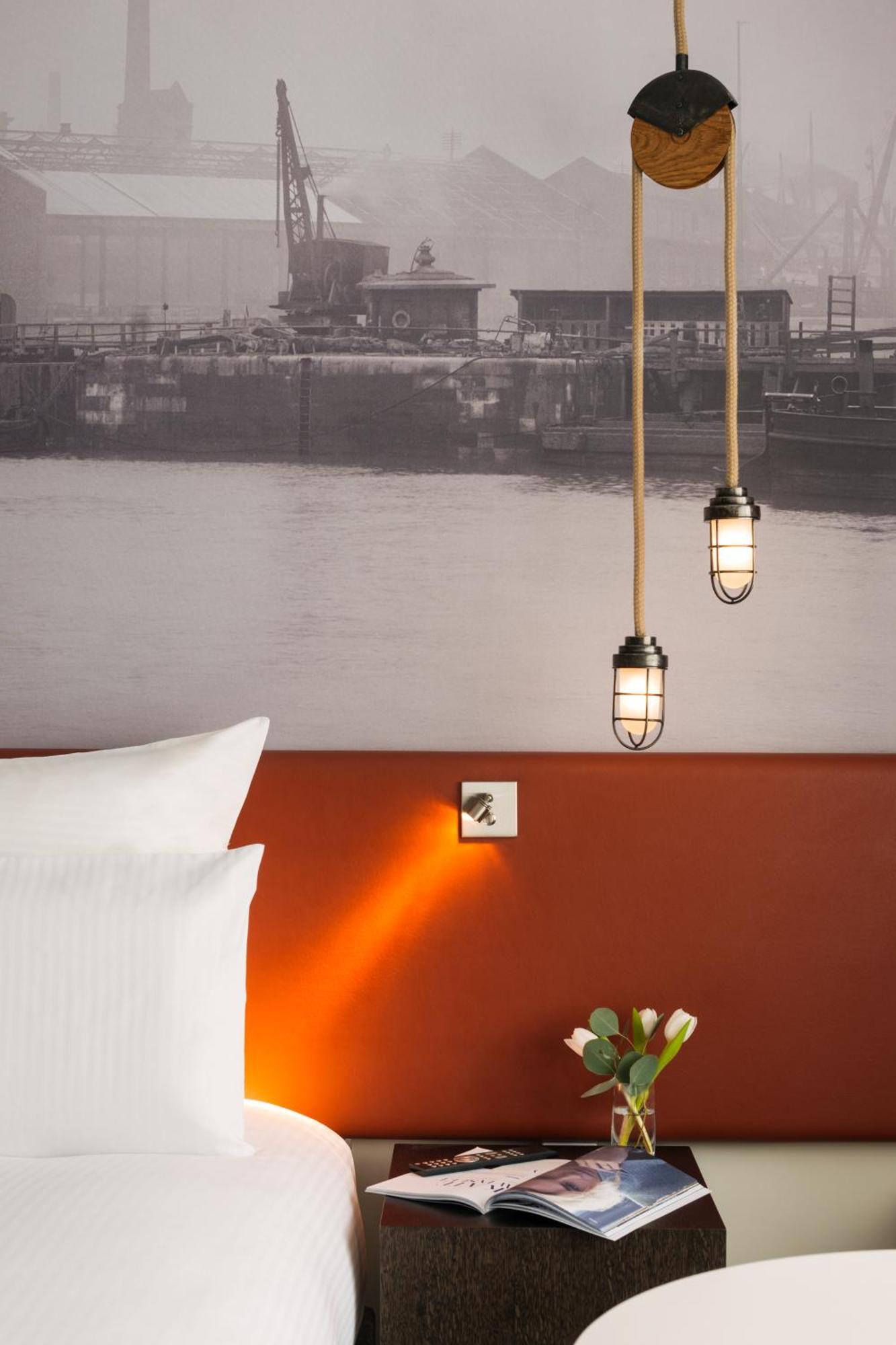 Pullman Liverpool Bagian luar foto