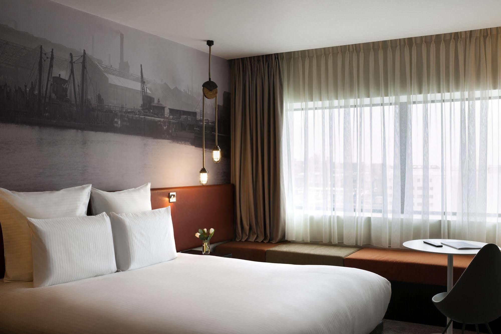 Pullman Liverpool Bagian luar foto
